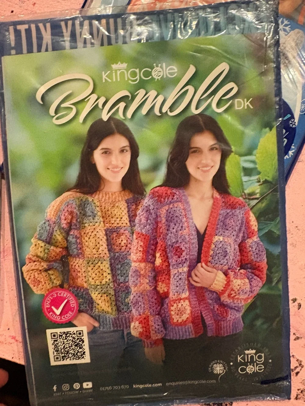 BN UNOPENED CROCHET MAGAZINE KIT